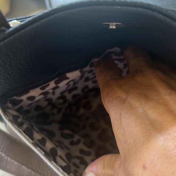 Jessica Simpson, mini Crossbody purse used in fair conditions - Picture 4 of 4